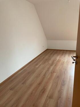 Foto - 1 Zimmer Dachgeschoßwohnung zur Miete in Lonnerstadt