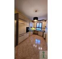 Sehr schöne und großzügige 2-Raum-Wohnung mit Einbauküche im 2. OG zu vermieten! - Bautzen