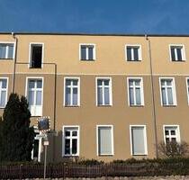 Helle 3-Zimmer-Altbauwohnung mit Balkon in Stadtmitte - Pasewalk