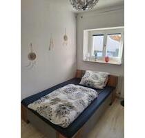 Wohnung-4 Zimmer-DS-1.OG-Balkon-Dusche-Badewanne-Traumhaft-Hell - Donaueschingen