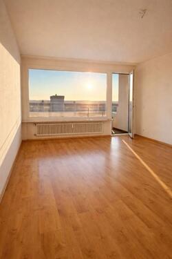 Foto - Helle 2-Zimmer-Wohnung mit Balkon und Tageslichtbad über den Dächern von Saarbrücken (Eschberg)