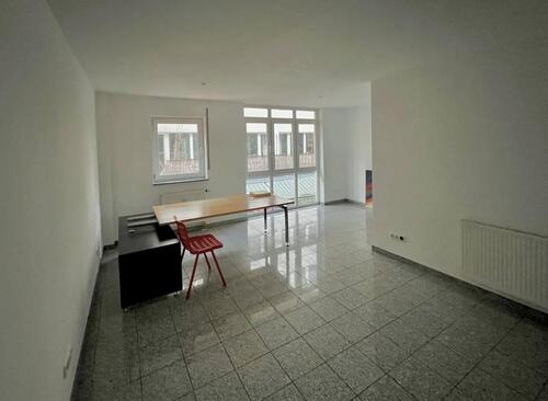 Foto - Büro in Offenbach - Fußgängerzone - 2 Zimmer+Empfangsraum+2 WCs