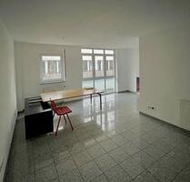 Büro in Offenbach - Fußgängerzone - 2 Zimmer+Empfangsraum+2 WCs - Offenbach am Main