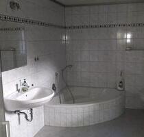 Wohnung zu vermieten - 990,00&nbsp;EUR Kaltmiete, ca.&nbsp; 150,00&nbsp;m&sup2; in Hauzenberg (PLZ: 94051)