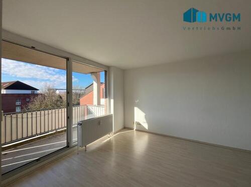 Foto - Geräumige 3 Zimmer Wohnung mit 2 Balkonen!