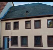 Attraktives Wohn- und Geschäftshaus im Zentrum von Borna