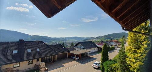 Foto - hochwertig sanierte Wohnung mit Panoramablick & großer Terrasse mit Gartenzugang