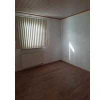 2 Zimmerwohnung - 325,00 EUR Kaltmiete, ca.  60,00 m² in Römhild (PLZ: 98630)