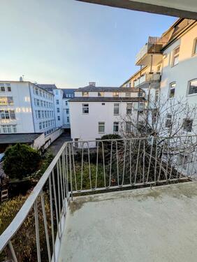 Foto - Zentral gelegene 3 ZKB-Wohnung mit Balkon