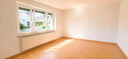 Foto - 2 - Raum- Wohnung - 345,00&nbsp;EUR Kaltmiete, ca.&nbsp; 60,00&nbsp;m&sup2;