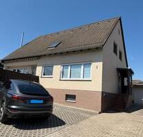 1-2 Familienhaus mit 2 Garagen u. Keller, Massivbauweise, Esbeck - Schöningen