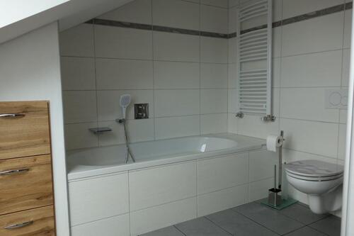 Foto - Exclusive 4 Zimmer DG Wohnung mit Balkon und Garage