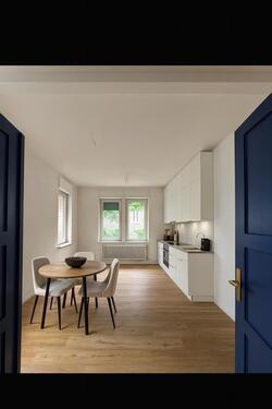 Foto - Helles Loft mit Altbaucharme – hohe Decken, große Fenster
