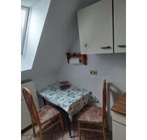 Schöne 2-Raum-DG-Wohnung - 250,00 EUR Kaltmiete, ca.  45,00 m² in Saalfeld (Saale) (PLZ: 07318)