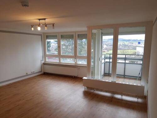 Foto - Attraktive 42 m²-Wohnung am Stadtrand mit Balkon und Parkplatz