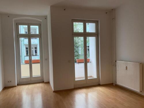 Foto - Von privat! Sanierte, helle teilmöblierte 2-Zimmer Altbauwohnung