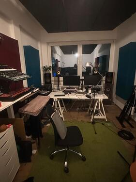 Foto - 18qm Studioraum - 420,00&nbsp;EUR Kaltmiete, ca.&nbsp; 18,00&nbsp;m&sup2;