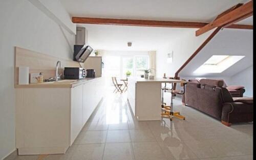 Foto - 5 Zimmer Dachgeschoßwohnung zur Miete in Saarbrücken