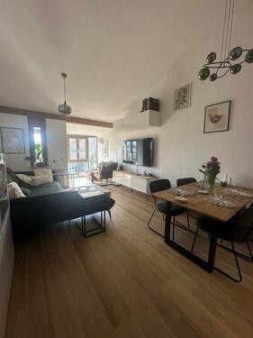 Foto - Außergewöhnliche 4-Zimmer Wohnung mit Sichtbalken