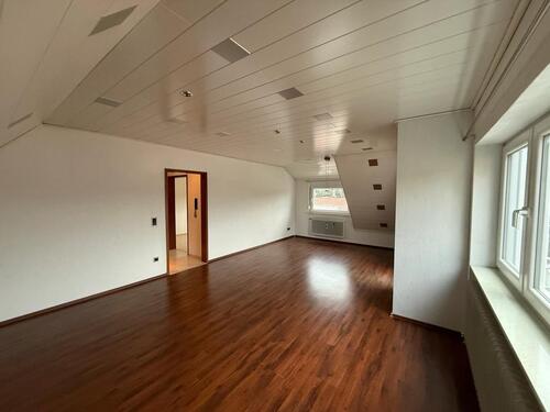 Foto - 3 Zimmer Dachgeschoßwohnung zur Miete in Unterreichenbach