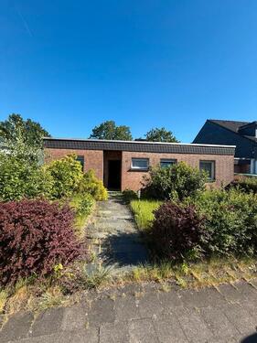 Foto - Freistehender Bungalow mit Garten & Garage in Langenfeld