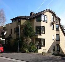 Schöne 2 Zimmer Wohnung mit Einbauküche, Dusche, Laminat, Balkon - Wachtberg
