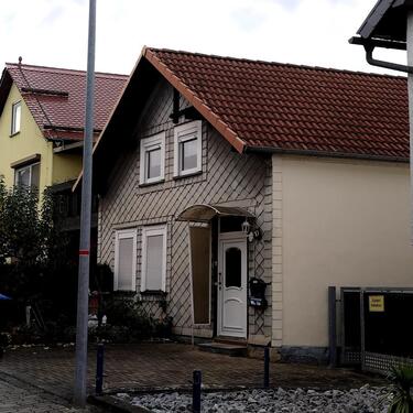 Foto - Kleines Einfamilienhaus mit Potenzial ab sofort zum Verkauf