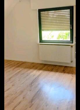 Foto - Helle 3-Zimmer-Wohnung mit großem Balkon zu vermieten