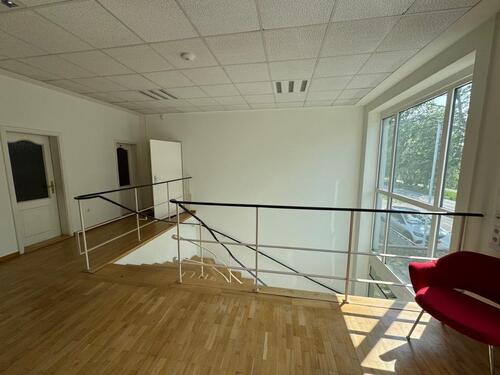 Foto - Großzügiges Büro mit 6 Räumen in Berlin-Marzahn
