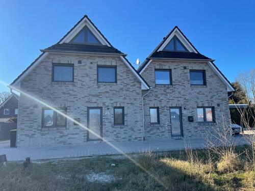 Foto - Moderne Neubau - Doppelhaushälfte in Altenoythe zu vermieten
