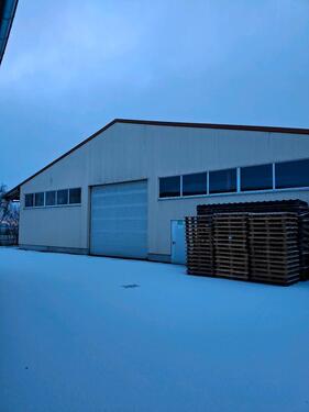 Foto - Lagerhalle, neuwertig - 2.500,00&nbsp;EUR Kaltmiete, ca.&nbsp; 3,80&nbsp;m&sup2;