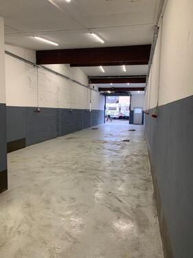 Foto - KFZ Werkstatt, HALLE, LAGER, WERKSTATT, OLDTIMER, WOHNMOBIL, PKW