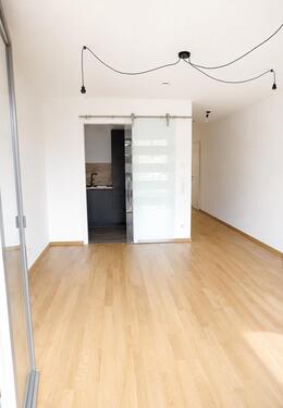 Foto - PROVISIONSFREIER PRIVATVERKAUF – 1-ZIMMER-WOHNUNG AM STOBÄUSPLATZ