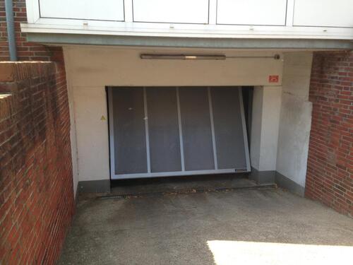 Foto - Tiefgaragenstellplatz GROSS und Klein