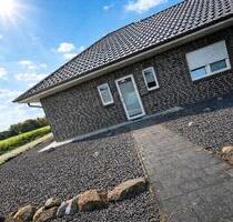 Schöne Bungalow -Doppelhaushälfte mit Garten in Surwold - Börger