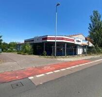 Großes Lagergebäude, Einzelhandelsideen, provisionsfrei zu verkau - Leuna