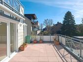 Foto - Helle 3-Zimmer-Wohnung mit Dachterrasse und Blick ins Grüne