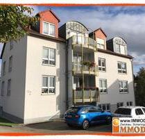 3-Zimmer-Wohnung mit BALKON, gemütlich und kurze Wege zum ÖPNV sowie zum Einkaufen, in Zwickau-Niederplanitz zu vermieten!