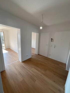 Foto - Frisch saniertes Familienparadies!!