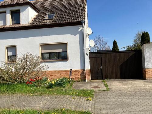Foto - 3 Zimmer Doppelhaushälfte zum Kaufen in Staßfurt