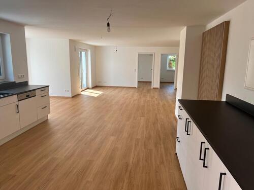 Foto - 5 Zimmer Etagenwohnung zur Miete in Adelsdorf