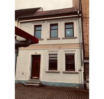 Reihenhaus - 50.000,00&nbsp;EUR Kaufpreis, ca.&nbsp; 97,00&nbsp;m&sup2; in Calbe (Saale) (PLZ: 39240)