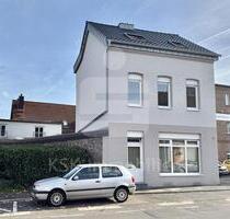 Liebevoll modernisierter Altbau in zentraler Lage von Brühl Süd mit Stellplatz