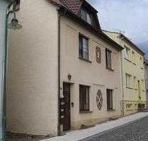 Erdgeschoßwohnung Altbau - 690,00&nbsp;EUR Kaltmiete, ca.&nbsp; 84,00&nbsp;m&sup2; in Wesenberg (PLZ: 17255)