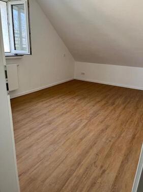 Foto - Schöne frisch renovierte 2-Zimmer-Wohnung in attraktiver Lage