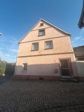 Foto - Großes Einfamilienhaus in zentraler Lage von Eltmann