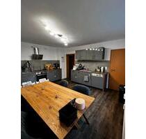 3 Zimmer Wohnung in Hattenhof - 650,00 EUR Kaltmiete, ca.  92,00 m² in Neuhof (PLZ: 36119)