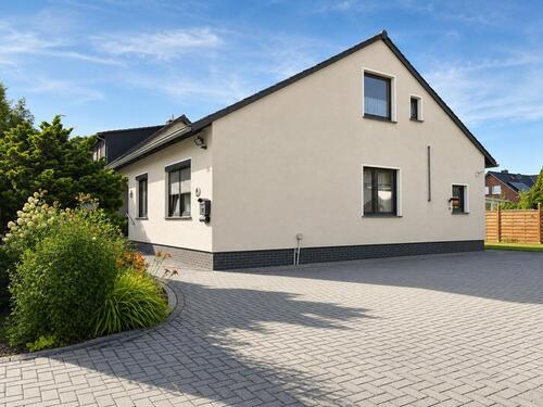 Foto - Einfamilienhaus - 279.000,00&nbsp;EUR Kaufpreis, ca.&nbsp; 130,00&nbsp;m&sup2;