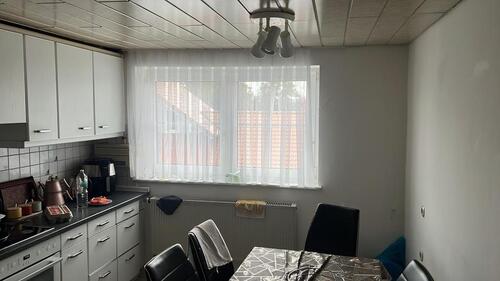 Foto - Helle 3-Zimmer-Wohnung (93 m²) in ruhiger Lage zu vermieten