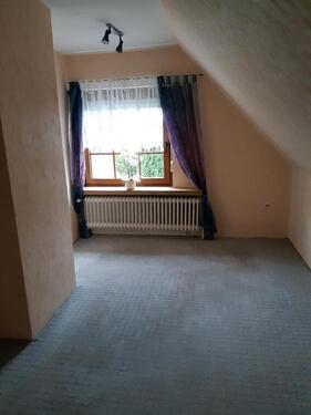 Foto - Zimmer im Einfamilienhaus - 300,00&nbsp;EUR Kaltmiete, ca.&nbsp; 12,00&nbsp;m&sup2;